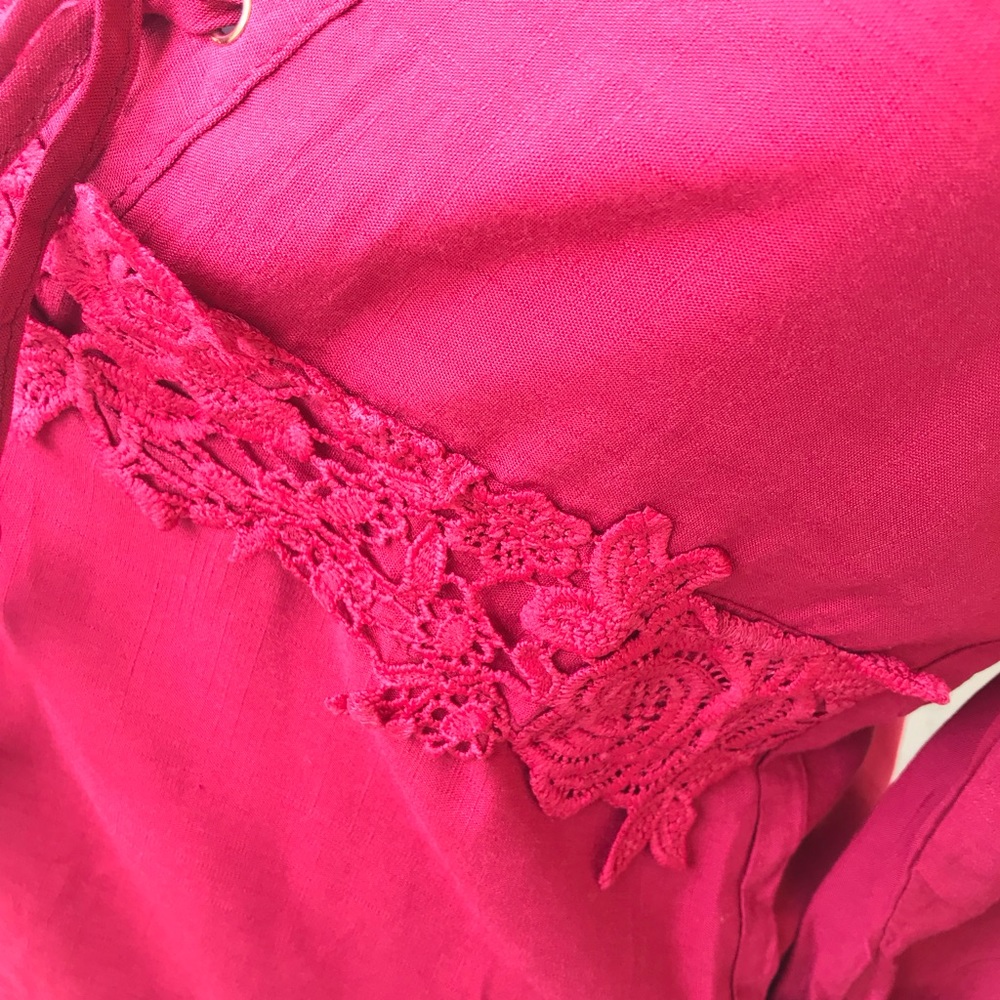 NEW ♡ Gorgeous Lace Top - Picture 4 of 7